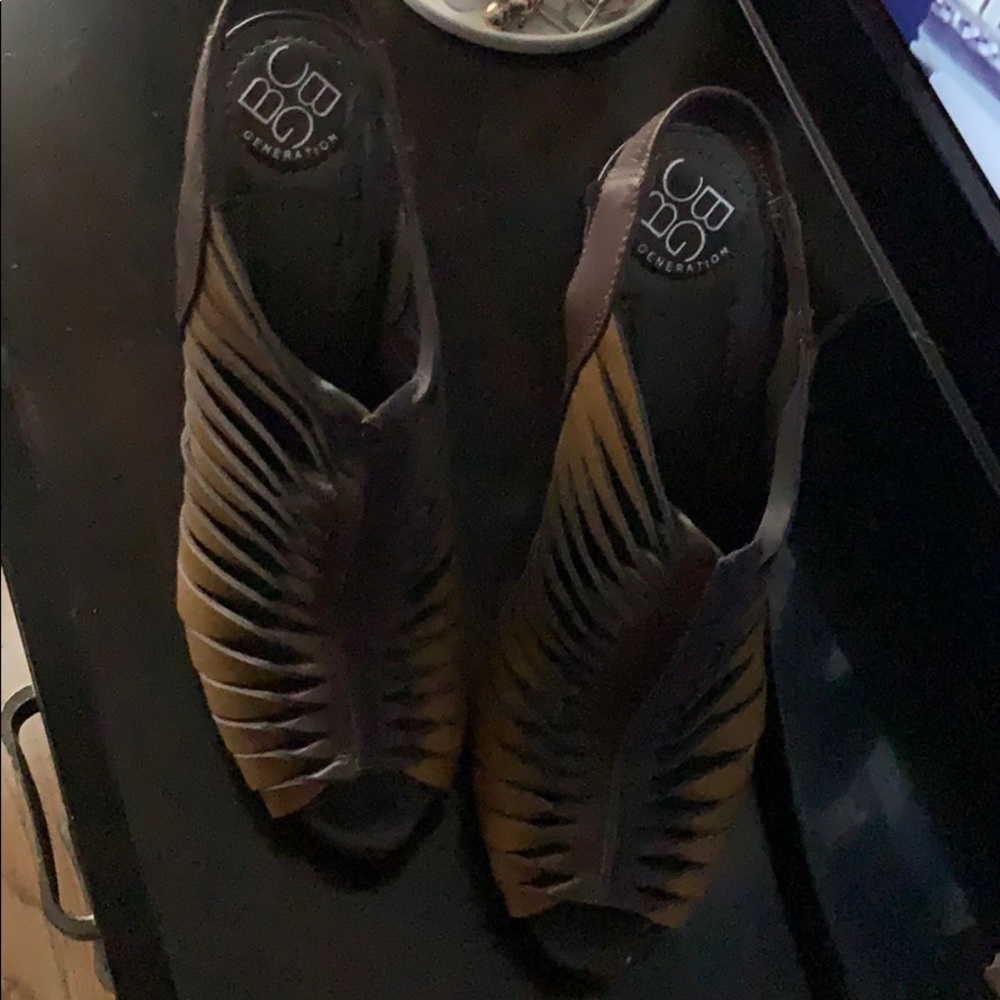 Sandals - Picture 4 of 4
